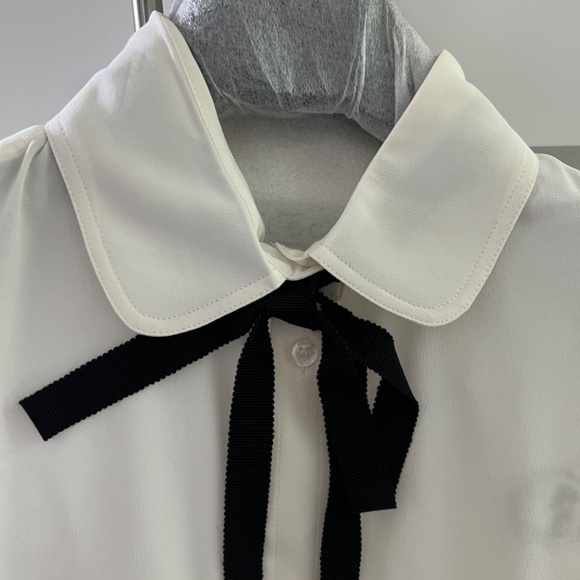 Gucci button down silk blouse - Picture 2 of 10